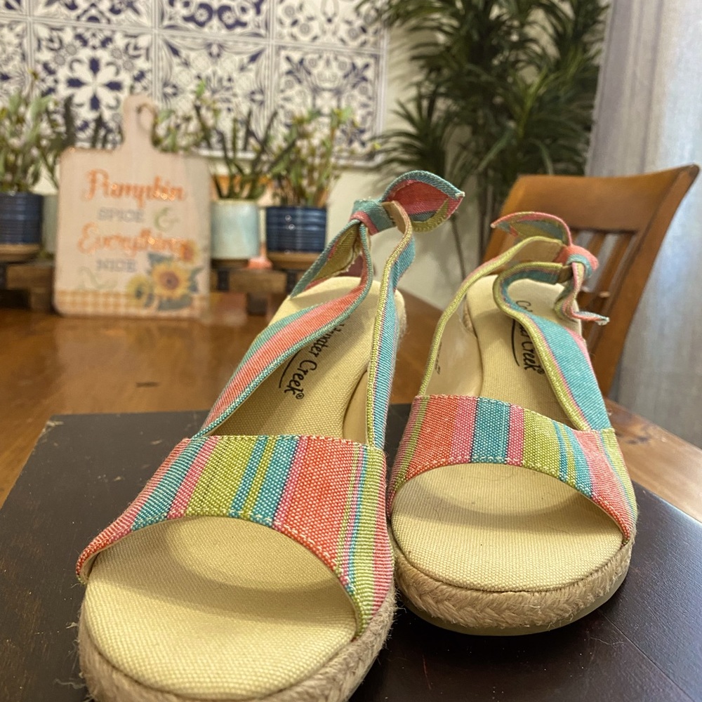 Adorable Coldwater Creek sandals.
